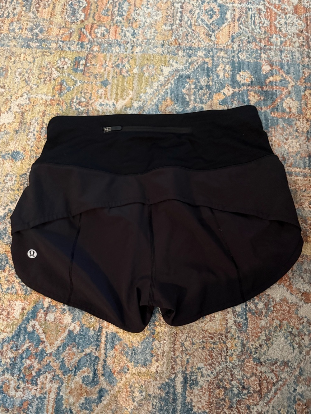 Lululemon Women's Black Speed Up Shorts - High Waisted